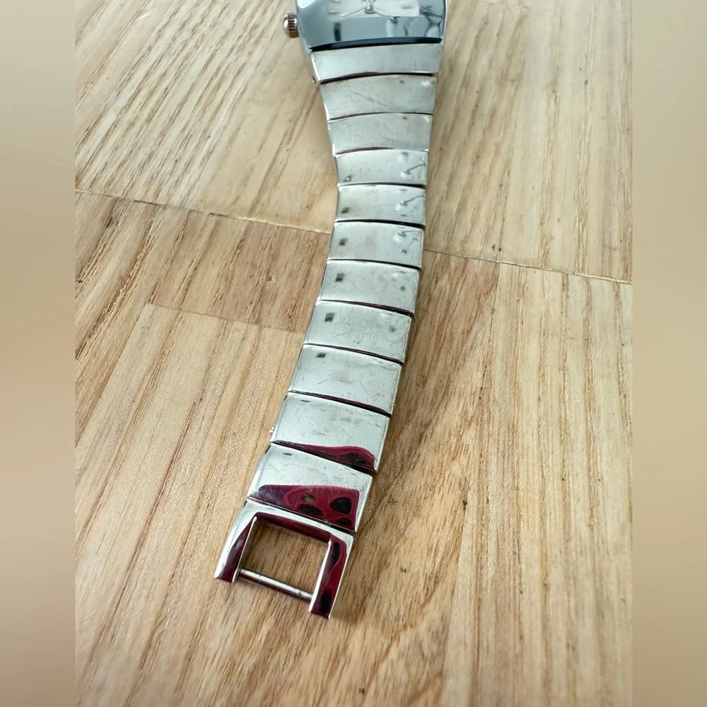 Retro Omax ladies silver tone dress watch NEW BATTERY